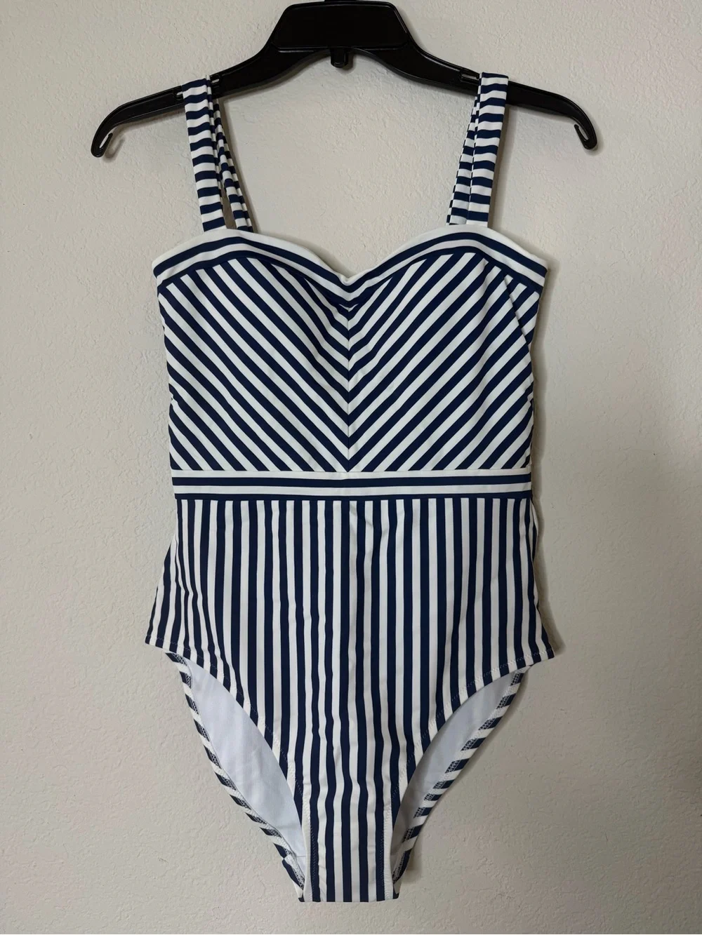 BODEN Women’s Clean Sweetheart Swimsuit Navy and Ivory Stripe Size 8R New - Picture 2 of 10